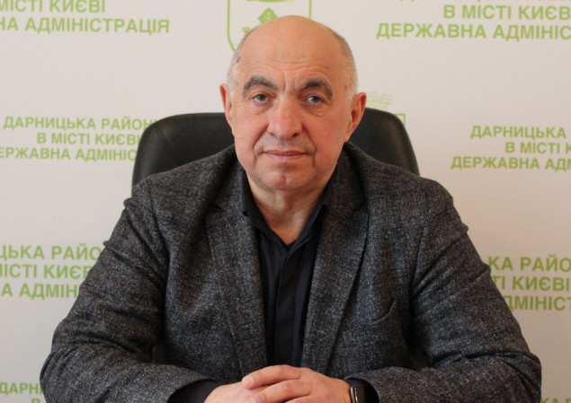 Исполняя обязанности главы Дарницкой РГА, Василий Лозовой в 2017 году увеличил доход на 74 тысячи гривен
