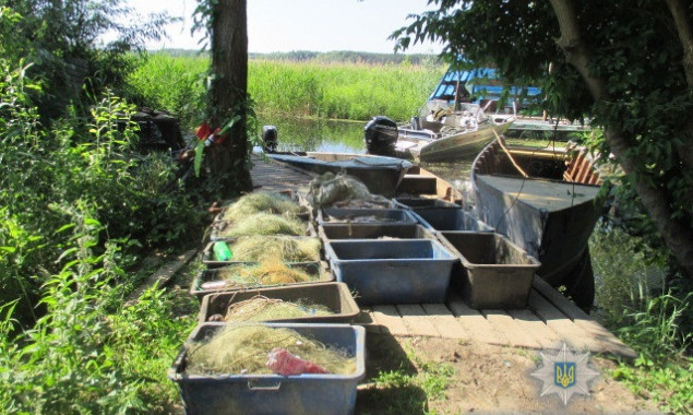 На Киевском водохранилище у браконьеров конфисковали рыбы на 80 тыс. гривен (фото)