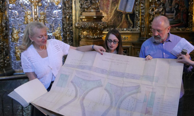 В Софийском Соборе будут спасать фрески и мозаики за полмиллиона гривен