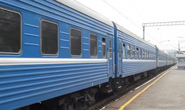 “Укрзализныця” назначила 2 летних поезда из Киева в Одессу
