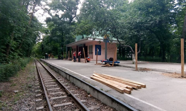 Станция Киевской детской железной дороги “Яблонька” закрывается на реконструкцию
