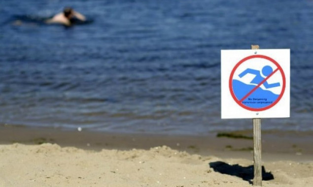 На всех пляжах Киева купаться не рекомендовано