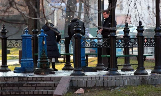 В бюветах Подольского района Киева необходимо проверить химический состав воды, - депутат