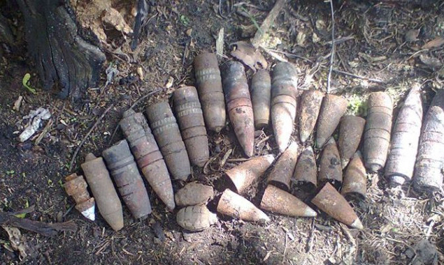 На Лысой горе в Киеве нашли еще 54 боеприпаса