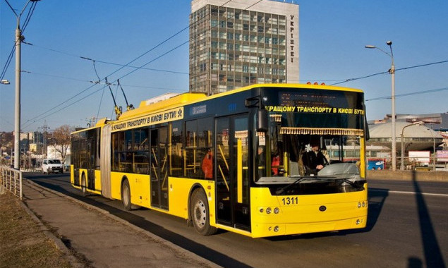 Изменено название остановки для трех троллейбусных маршрутов Киева