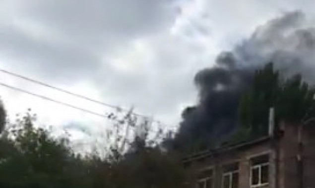 На Новопечерских Липках в Киеве крупный пожар