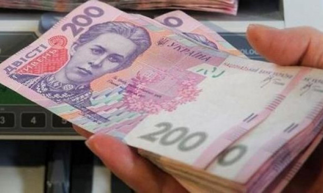 За год средняя номинальная зарплата на Киевщине выросла на 27%
