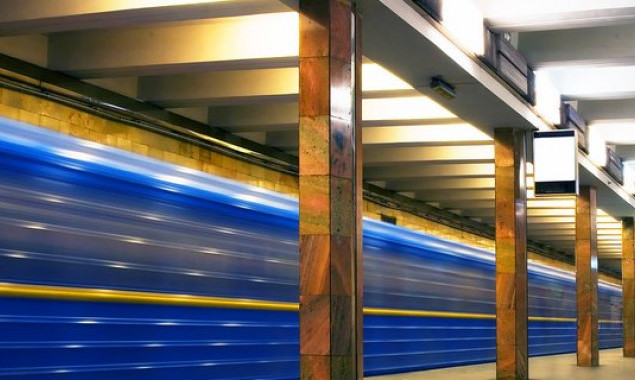 Сегодня в Киеве могут ограничивать вход на трех станциях метрополитена