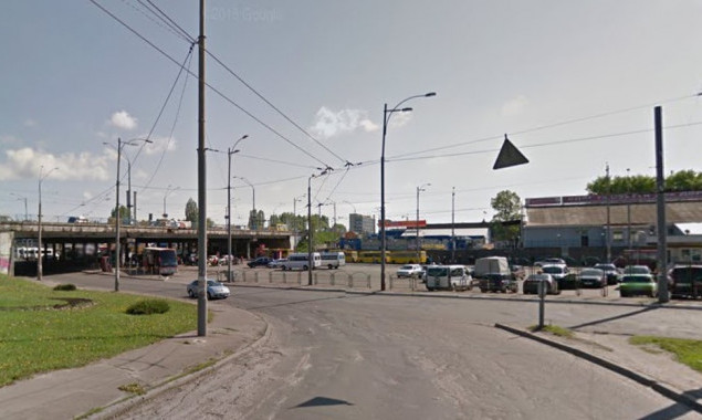 В субботу в Киеве будут ограничивать движение: дорожники затеяли ремонт (график, адреса)
