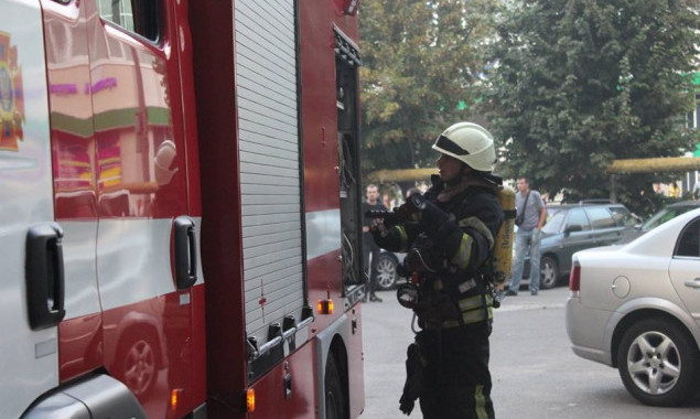 В киевском общежитии произошел пожар (видео)