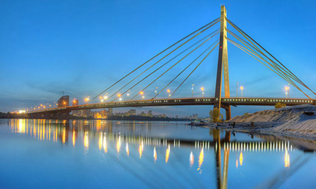 Завтра в Киеве частично ограничат движение транспорта по Северному мосту