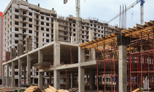 Инвесторы могут завершить долгострой при помощи создания строительного кооператива, - юрист Тытыкало
