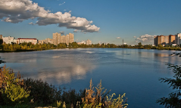 Капремонт парка возле озера “Лебединое” за 60 млн гривен доверили компании бывшего регионала из Черновцов
