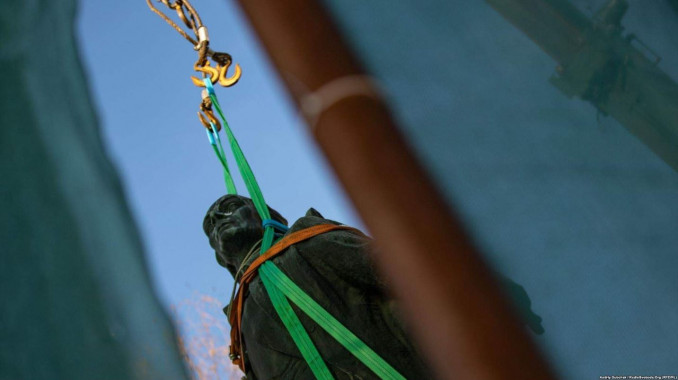 В Институте национальной памяти рассказали о дальнейшей судьбе демонтированного в Киеве памятника Суворову