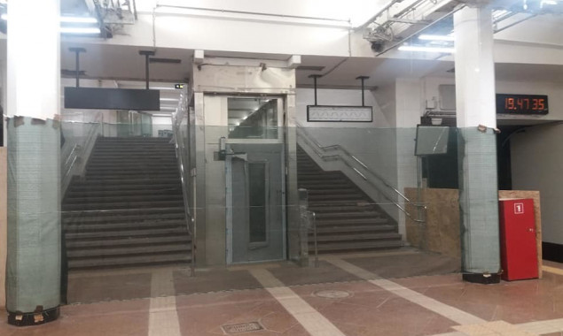 На станции киевского метро “Святошин” с 23 марта закроют выход к электричкам