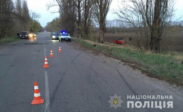 В ДТП в Фастове погибла несовершеннолетняя пассажирка ВАЗа под управлением 18-летнего парня без водительских прав