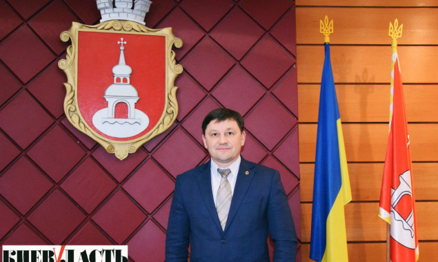 Мэр Переяслав-Хмельницкого Костин задекларировал рост зарплаты и три авто