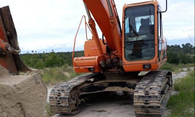Организованная группа на Киевщине нанесла добычей песка ущерб государству на десятки миллионов гривен - прокуратура