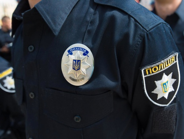 Во время митинга под зданием МВД в Киеве пострадали три правоохранителя