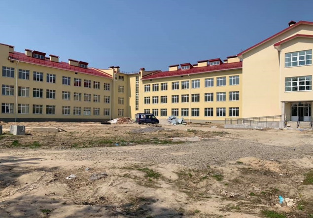 Бывшему замгубернатора Киевщины добавят еще 27 миллионов на строительство школы в Петропавловской Борщаговке