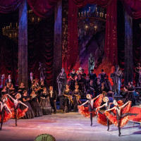 Историю “Дамы с камелиями” в Нацопере представят традиционной оперной постановкой и расскажут языком пластики