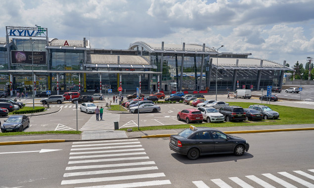 Аэропорт “Киев” в мае перевез меньше пассажиров, чем годом ранее