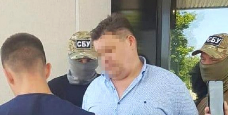 Чиновника одного из предприятий “Укрзализныци” задержали на взятке (фото)
