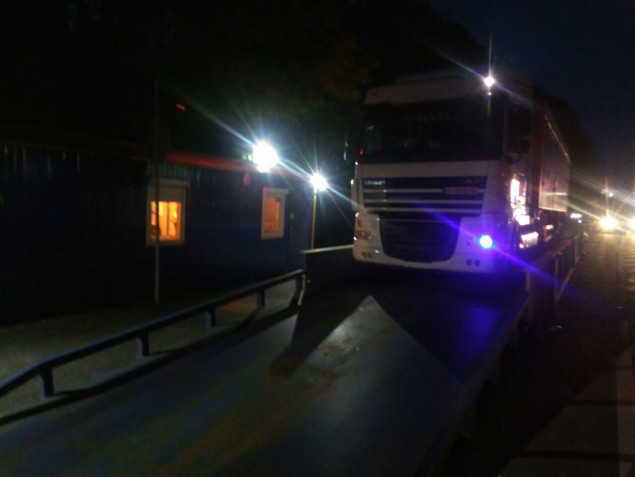 За неделю на въездах в Киев зафиксирован 1 грузовик с перегрузом