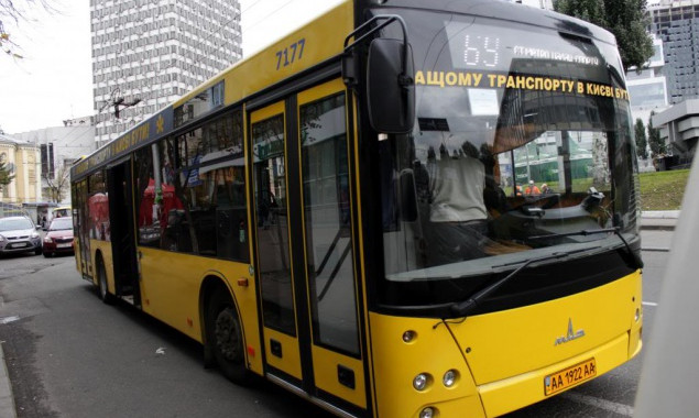 Из-за ремонта путепровода в Киеве временно отменена остановка двух автобусов (схема)
