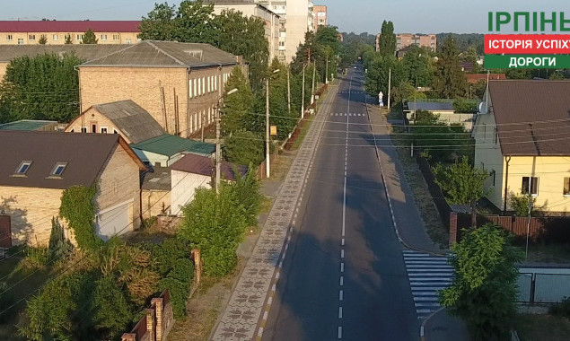 Карплюк в своем видеоблоге показал, как выглядят дороги в Ирпене (видео)