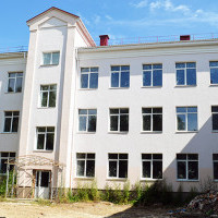 Школа №1 в Вишневом: в КОГА деньги отдают без торгов, а смету заказывают после начала строительства