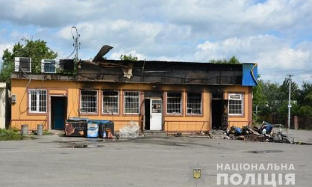 На Киевщине неизвестные сожгли магазин кандидата в народные депутаты Давида Эрикяна (фото, видео)