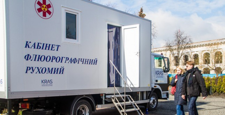 Жители Днепровского района Киева в августе смогут бесплатно провериться на передвижном флюорографе (адреса)