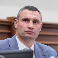 КСУ решит, вправе ли президент Зеленский уволить мэра Кличко с поста главы КГГА