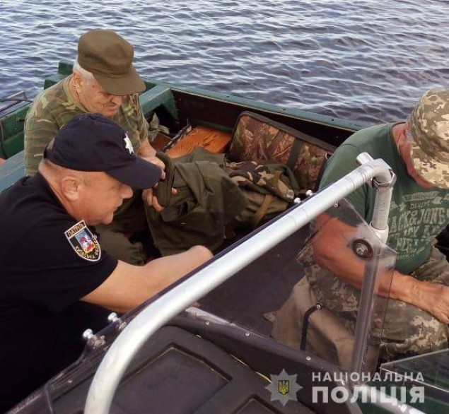 Полиция Киевщины проводит рейды в связи с открытием сезона охоты на птиц