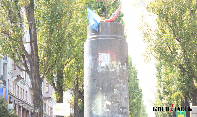 Кого из мэров столицы киевляне хотели бы видеть на постаменте, где стоял Ленин - уличный опрос (видео)