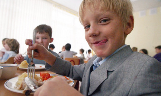Столичные власти вводят международную систему безопасности питания в школах и детсадах