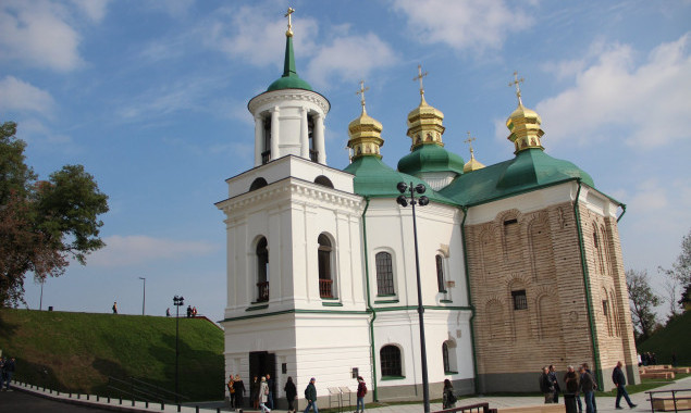 В Киеве после реставрации открыли памятник архитектуры - церковь Спаса на Берестове (фото)