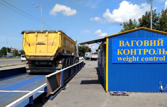 На прошлой неделе на въездах в Киев зафиксированы 16 грузовиков с перегрузом