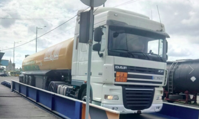 На прошлой неделе на въездах в Киев выявили 34 грузовика с перегрузом