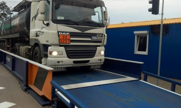 За неделю на подъездах к Киеву были взвешены всего 53 грузовика