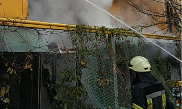 Утром 25 ноября в Киеве горел салон красоты