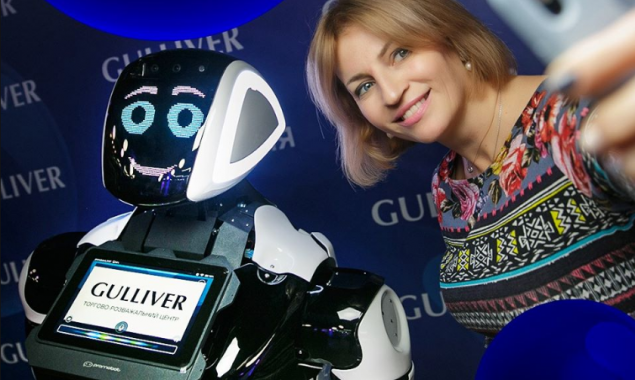 На “Черную пятницу” в ТРЦ Gulliver придет Робот-Гулливер