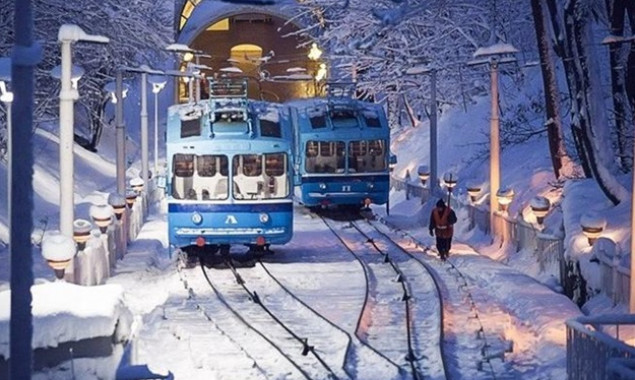 В Киеве в новогоднюю ночь на три часа продлят работу общественного транспорта