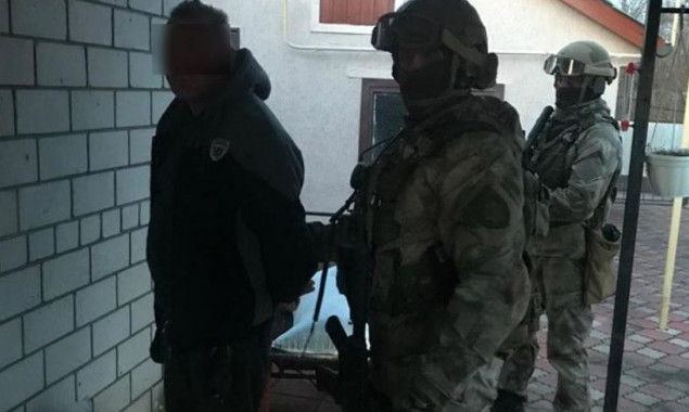 На Киевщине задержали подозреваемого в стрельбе по наряду полиции (фото, видео)