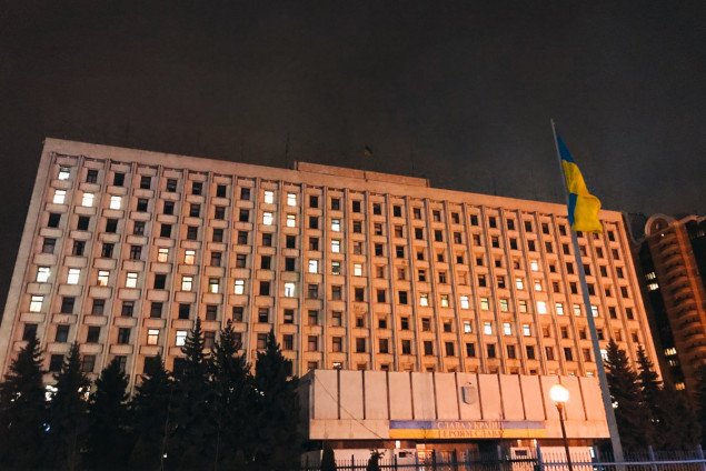 В здании ЦИКа в Киеве обнаружили застреленным сотрудника Управления госохраны (фото, видео)