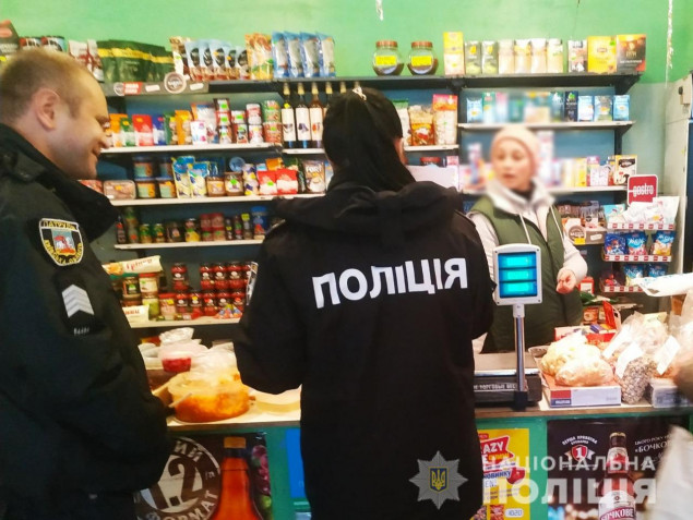 В прошлом году на Киевщине 66 предпринимателей лишились лицензий за продажу несовершеннолетним алкоголя и табака