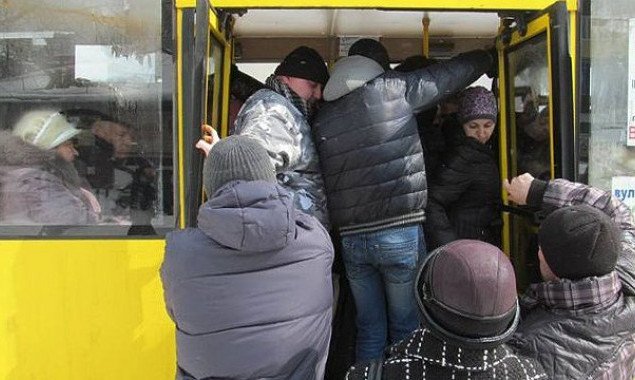 Проезд в двух киевских маршрутках подорожает с 11 января