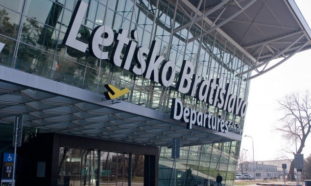 Часть рейсов из Киева в Братиславу в апреле примет аэропорт Вены
