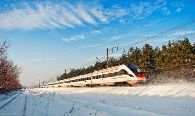 К 8 марта“Укрзализныця” назначила полтора десятка дополнительных поездов из Киева